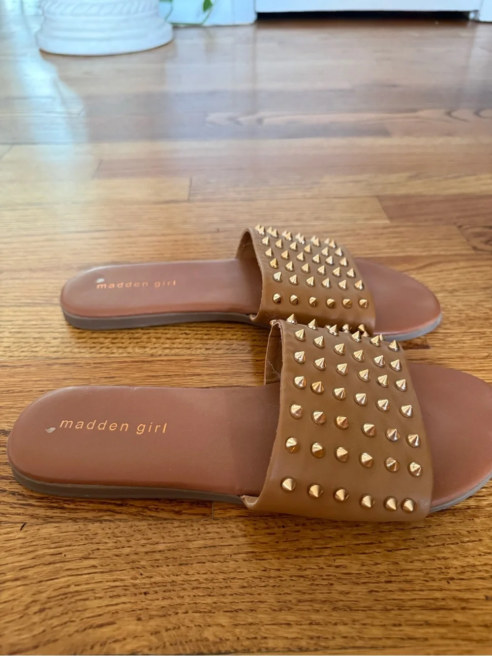 Madden Girl Tan Brown Studded Slide Sandals